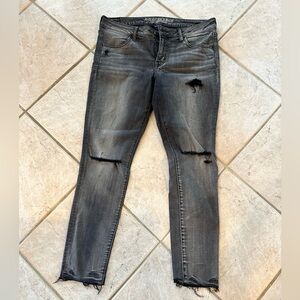 Distressed Black Super Stretch American Eagle Jeans with Knee Rips Size 14